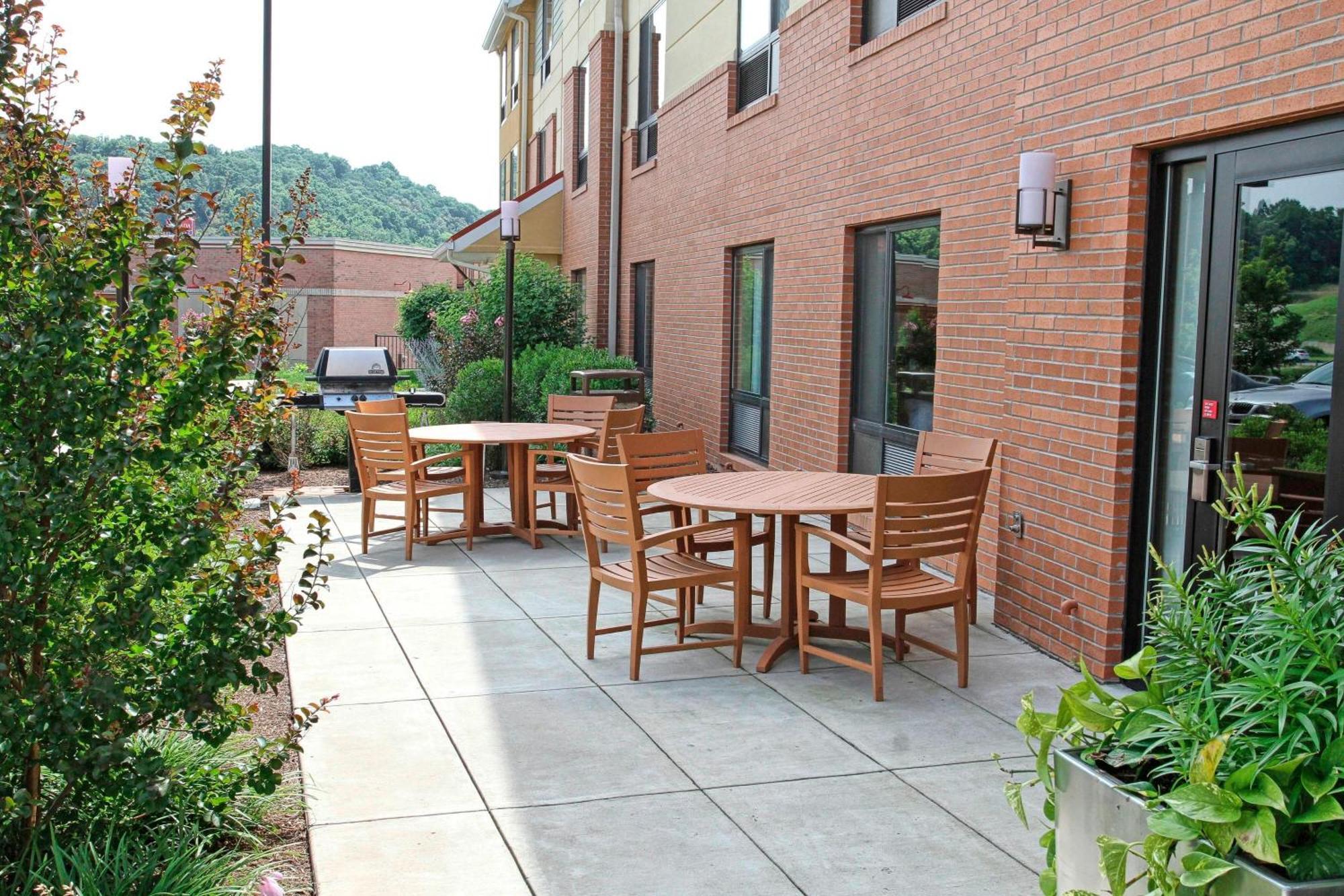 Towneplace Suites Huntington Luaran gambar